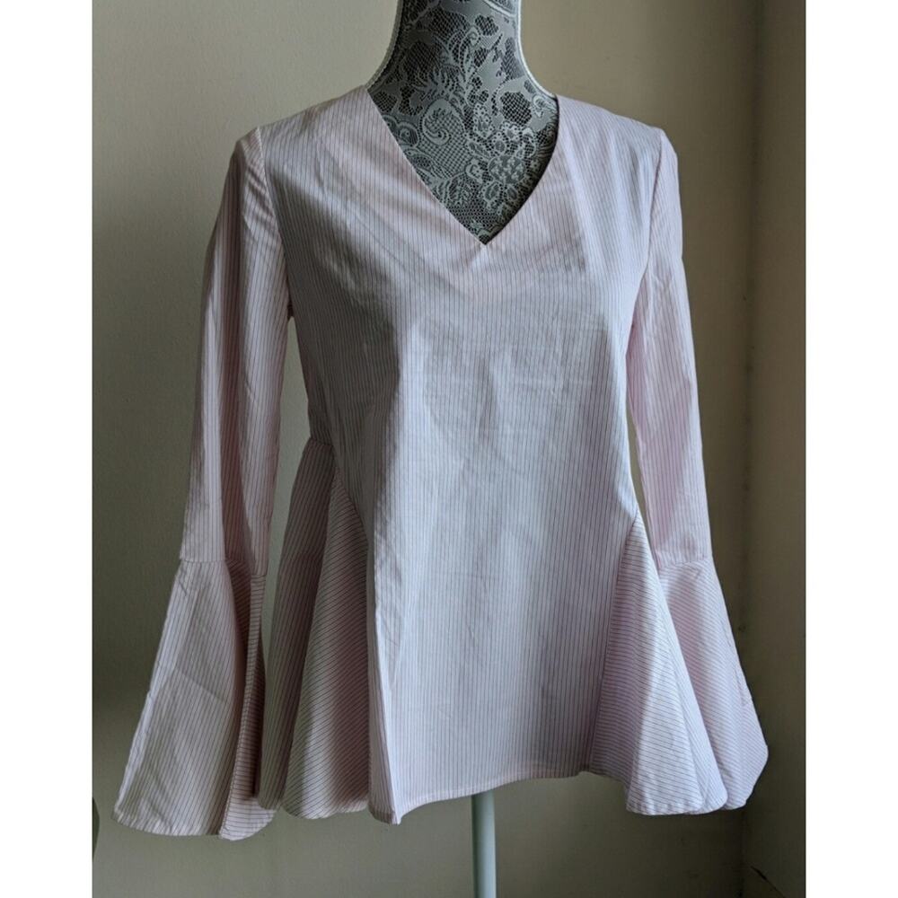 Romeo & Juliet Couture Blouse - Size M - NWT